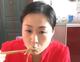 娱乐吃瓜酱的作品好朋友,揭秘娱乐圈的真挚情谊与甜蜜互动